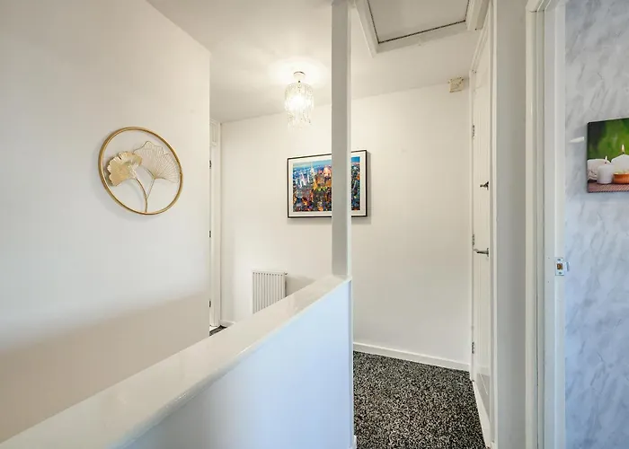 -rdgs- For Your Relaxed, Cosy Stay, Free Parking Leeds (West Yorkshire)