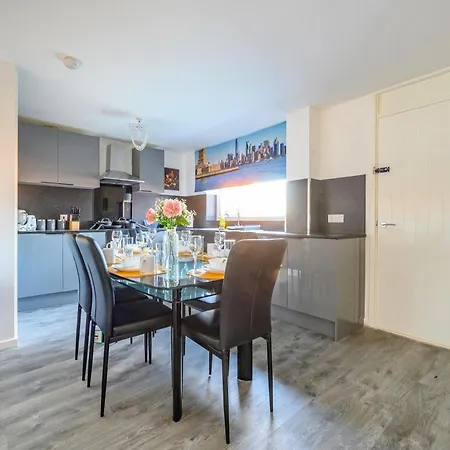 Rd46Gs - Cozy Double Room In West Yorkshire 홈스테이