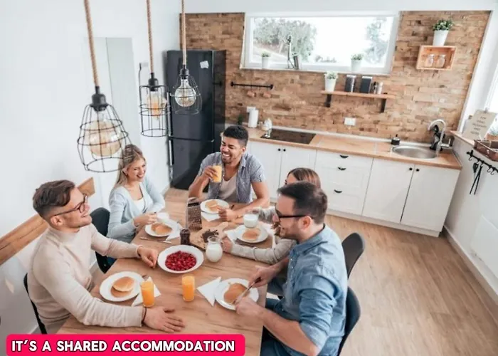 홈스테이 -rdgs- For Your Relaxed, Cosy Stay, Free Parking 리즈